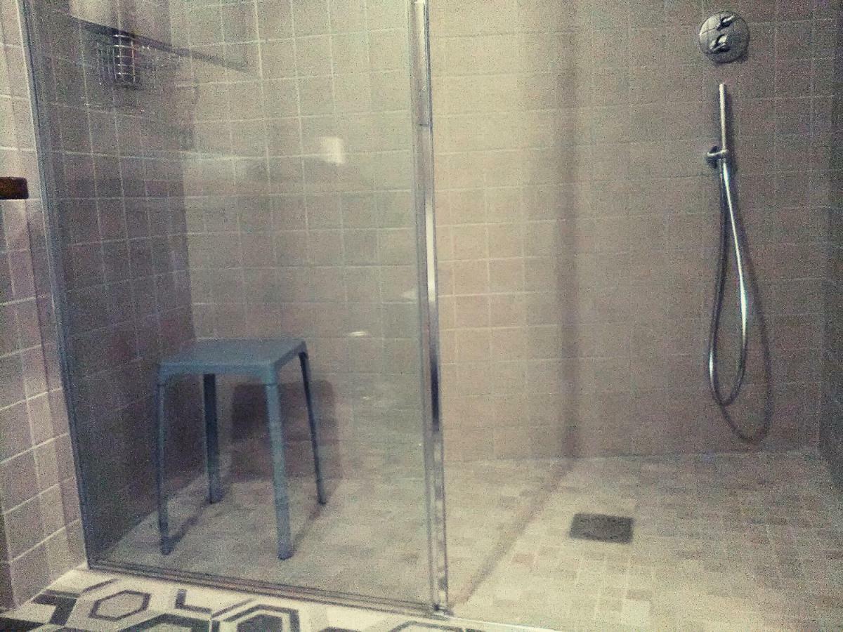 Oddi21 B&B Albenga Bagian luar foto